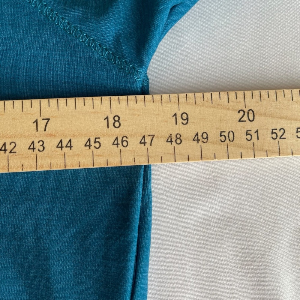 Layer 8 Women's Teal Qwick-Dry Mock Neck Long Sleeve Athletic Sweatshirt Size M - Picture 6 of 6